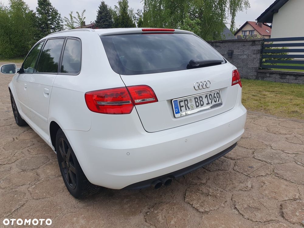 Audi A3 Sportback 1.4 TFSI S Line Sportpaket plus - 4