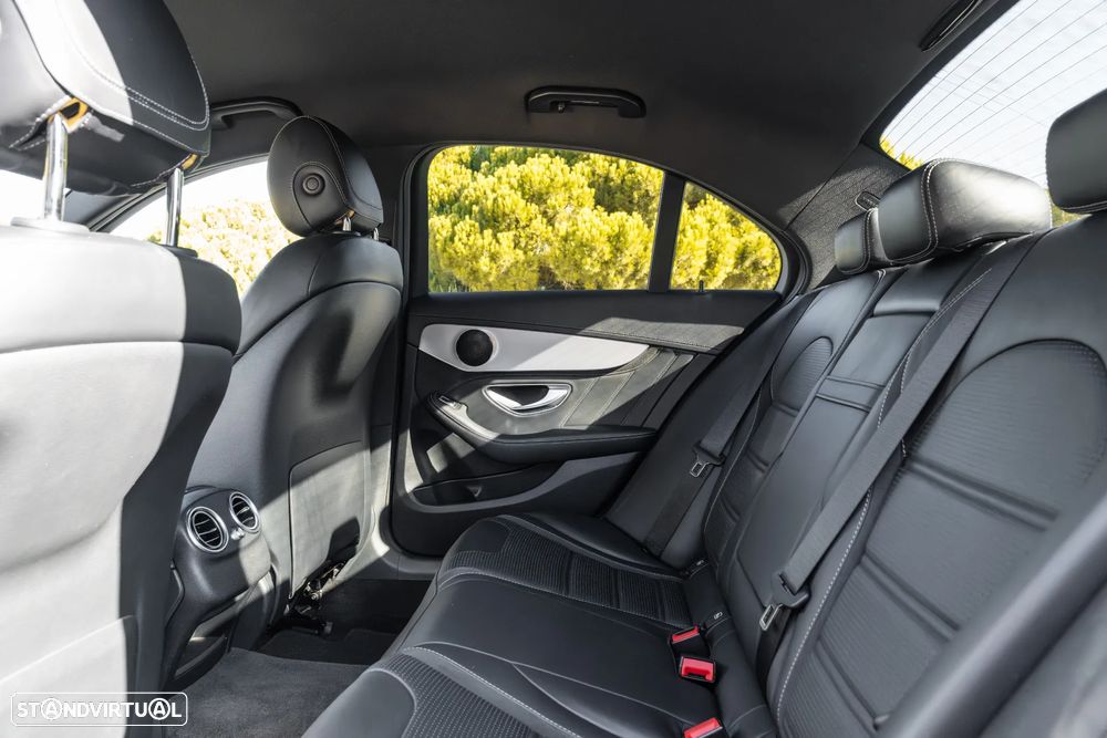 Mercedes-Benz C 63 AMG S - 28