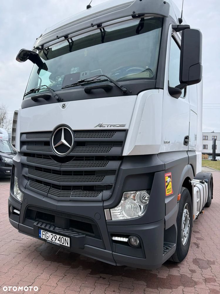 Mercedes-Benz Actros - 2