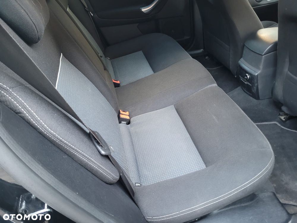Ford Mondeo 2.0 TDCI Business Edition - 13