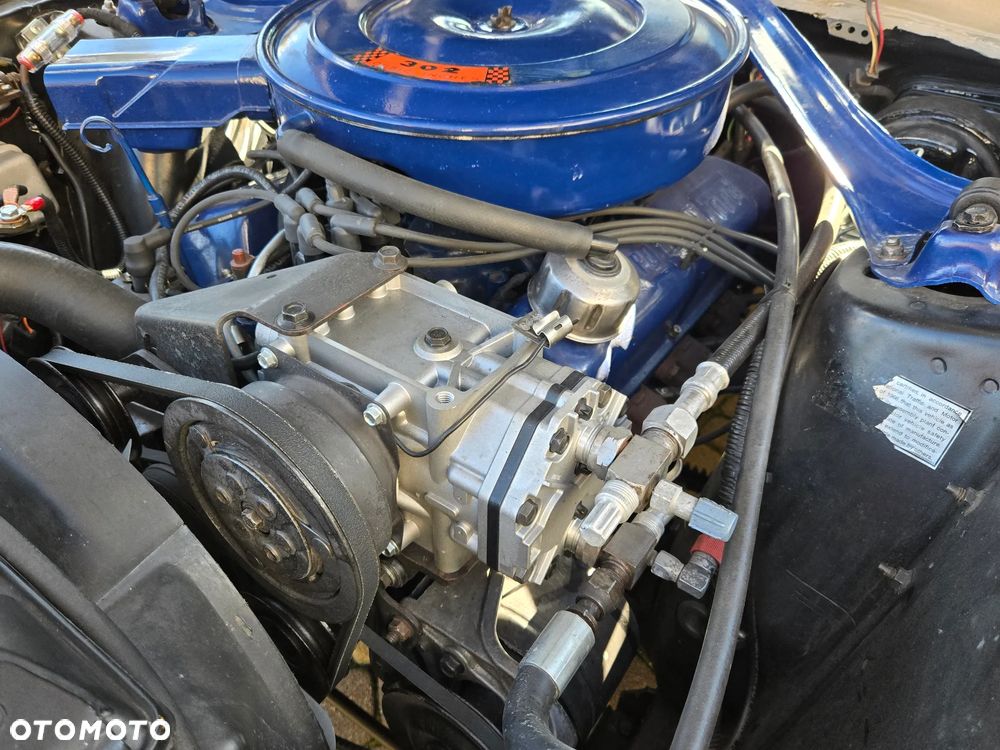 Ford Mustang - 11