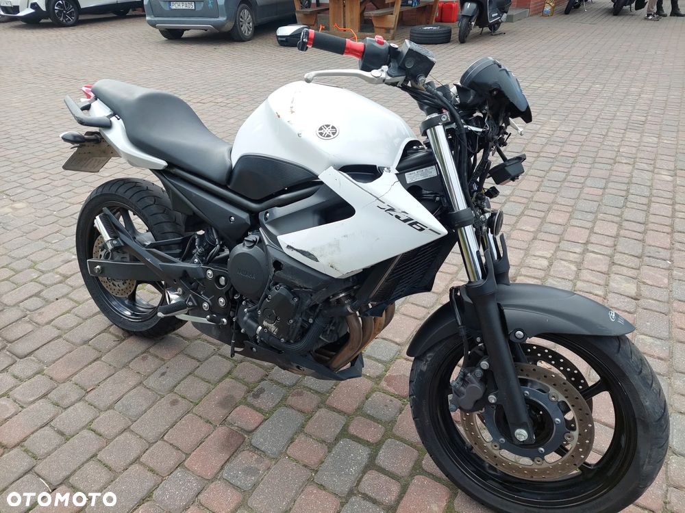 Yamaha XJ - 6