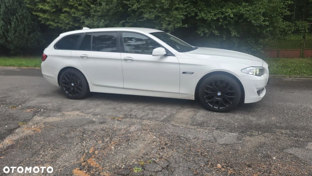 BMW Seria 5 520d - 4