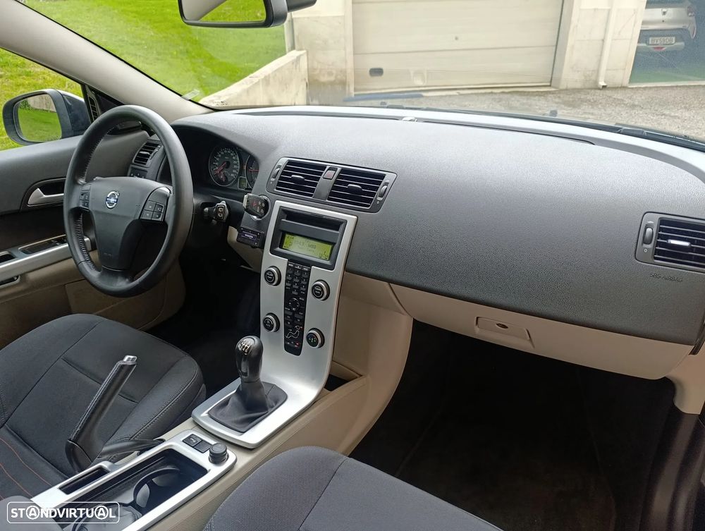 Volvo C30 1.6 D Drive 99g Momentum Start/Stop - 17