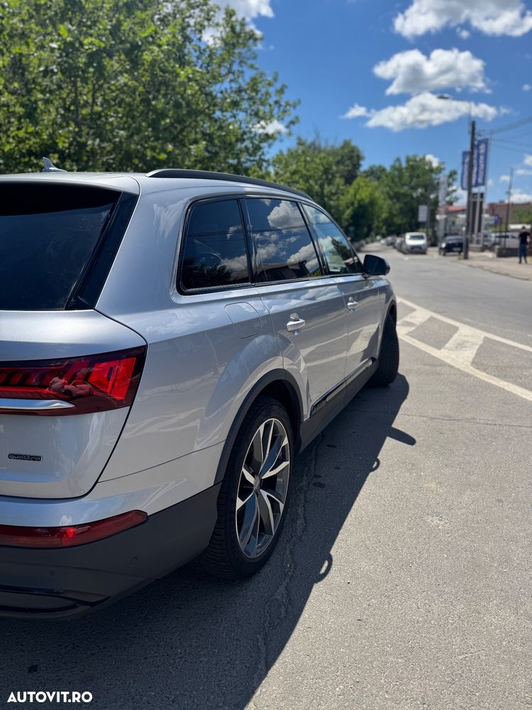 Audi Q7 3.0 55 TFSIe quattro Tiptronic S Line - 7