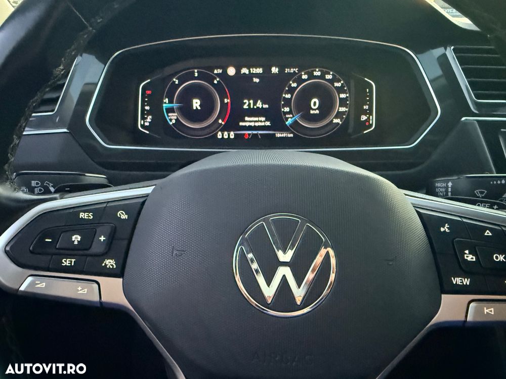 Volkswagen Tiguan - 13