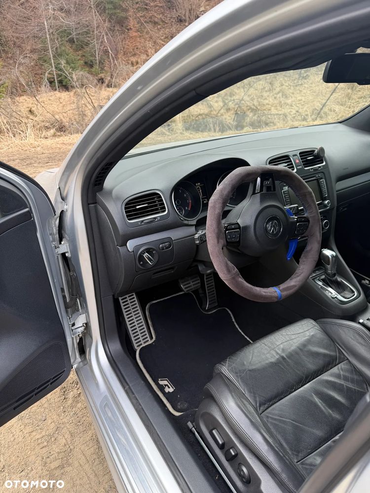 Volkswagen Golf - 11