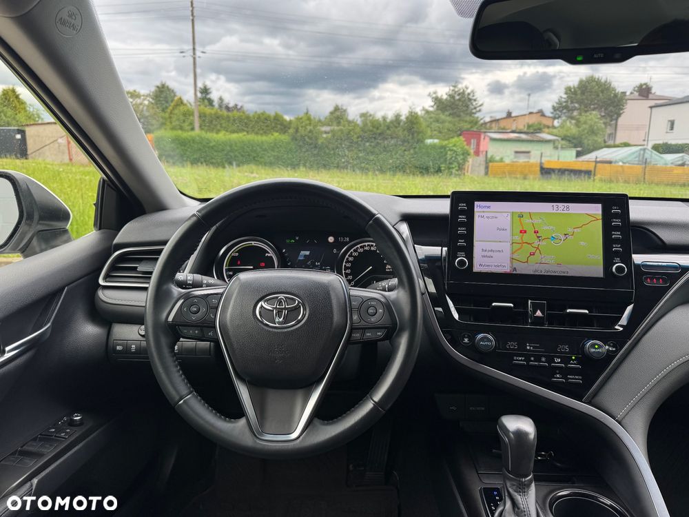 Toyota Camry - 20