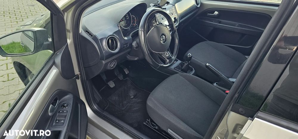 Volkswagen up! - 5