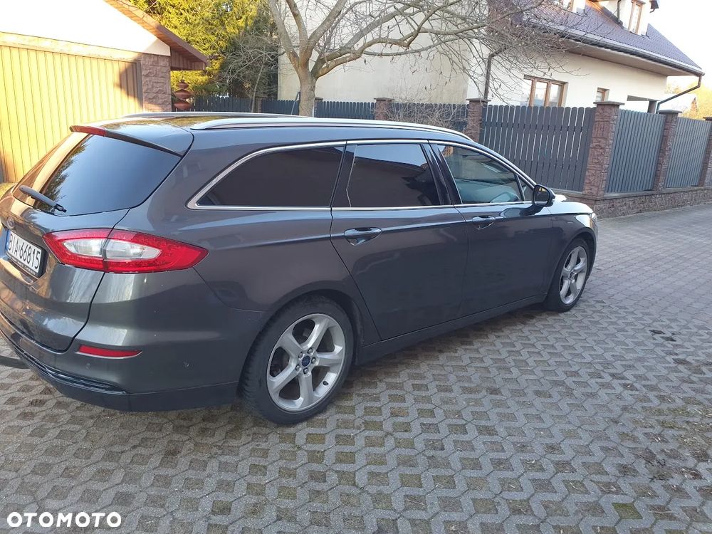 Ford Mondeo 2.0 TDCi Titanium PowerShift - 4