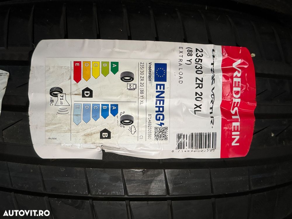 Vând 2 anvelope 235/30/20 vredestein de vară noi - 2