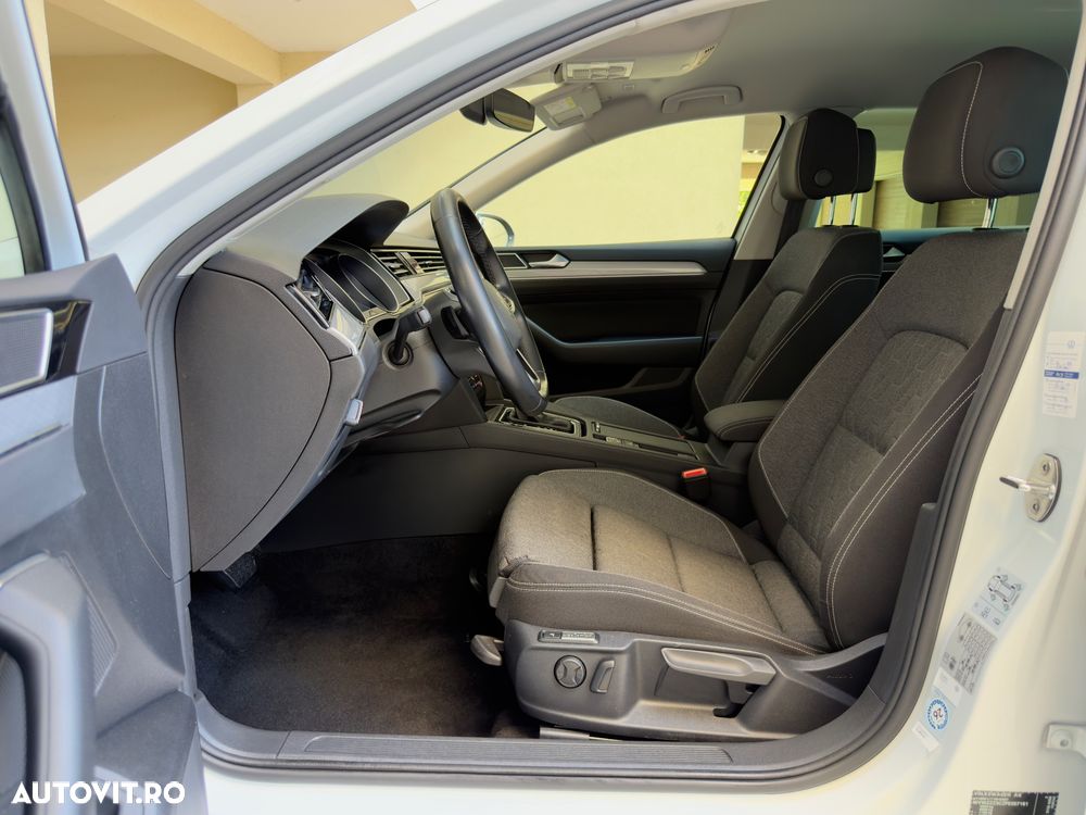 Volkswagen Passat 2.0 TDI SCR DSG Business - 28
