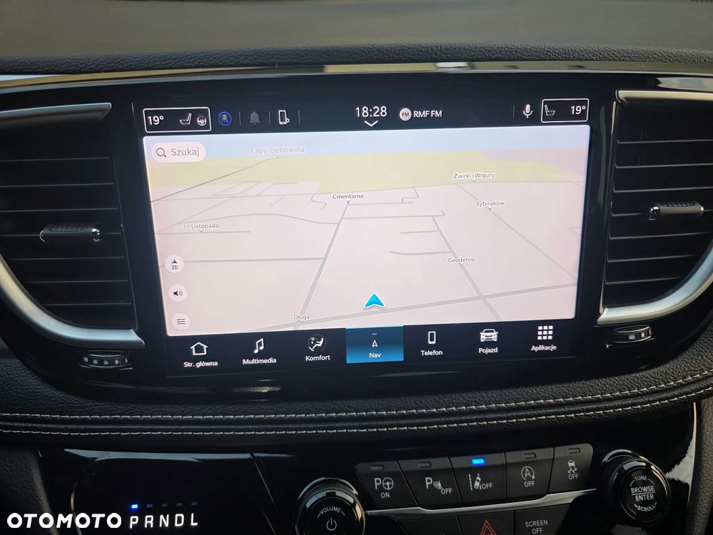 Chrysler Pacifica - 29