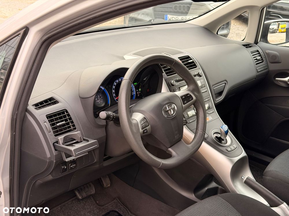 Toyota Auris - 32