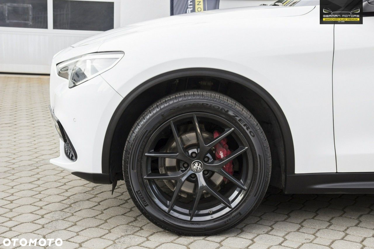 Alfa Romeo Stelvio 2.0 Turbo Sprint Q4 - 35
