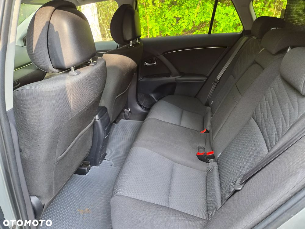 Toyota Avensis 2.0 D-4D Luna - 18