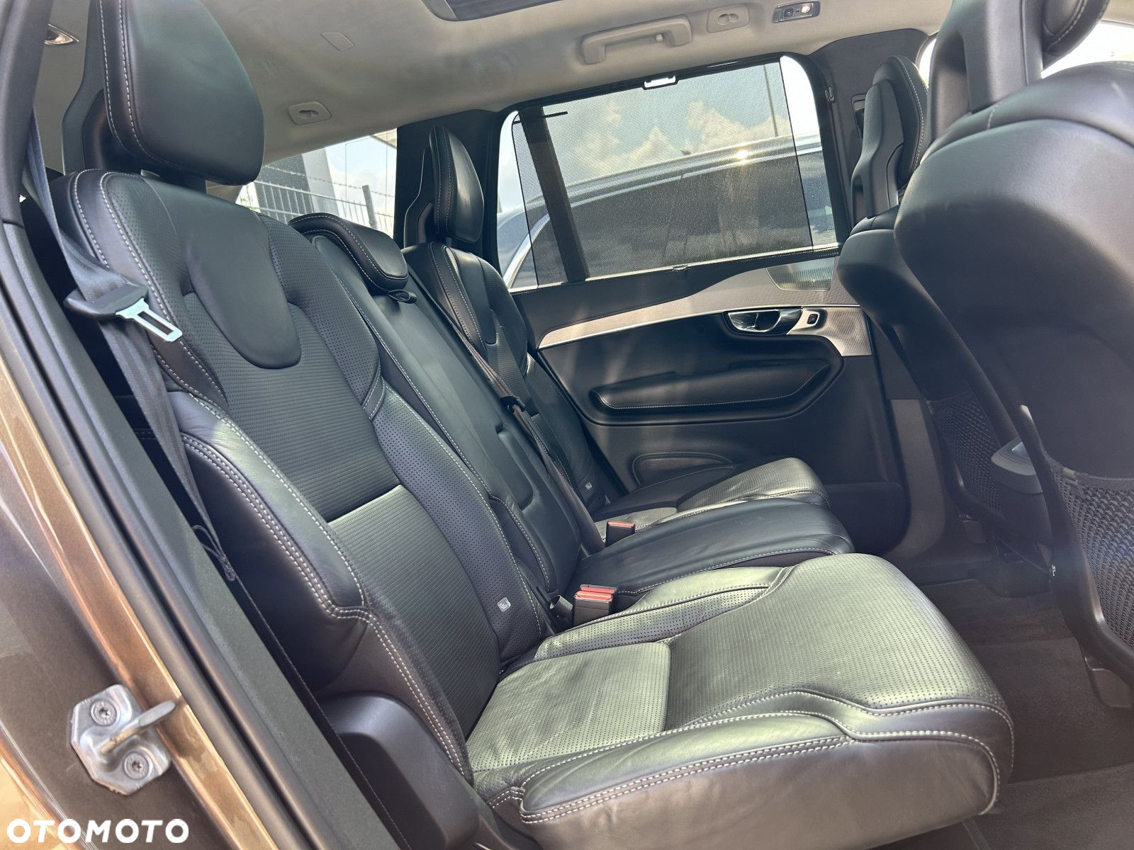 Volvo XC 90 - 25