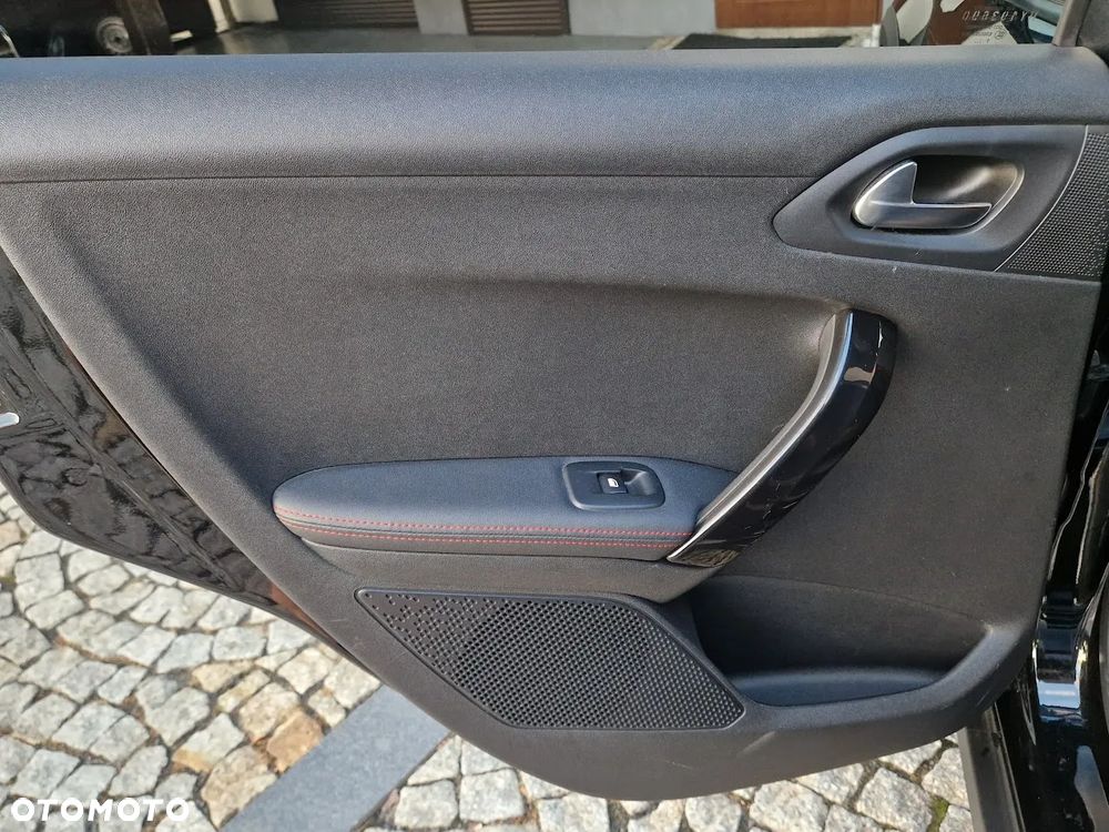 Peugeot 2008 PureTech 110 Stop&Start GT-Line Edition - 34