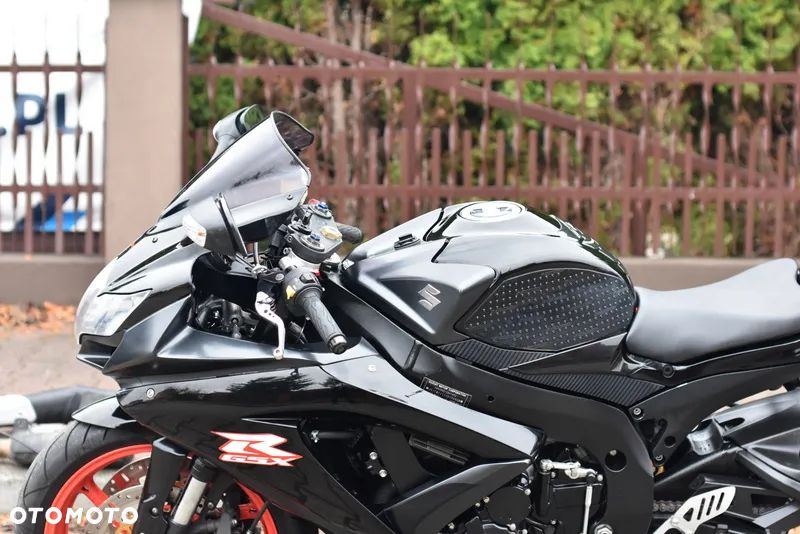 Suzuki GSX-R - 23