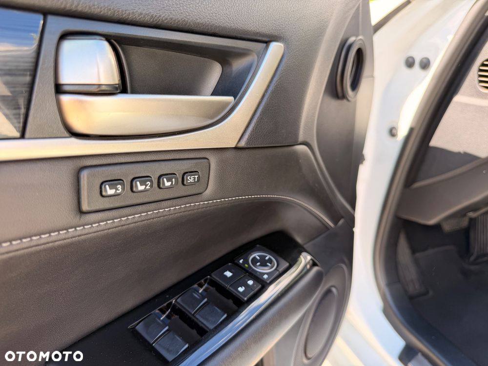 Lexus GS - 9