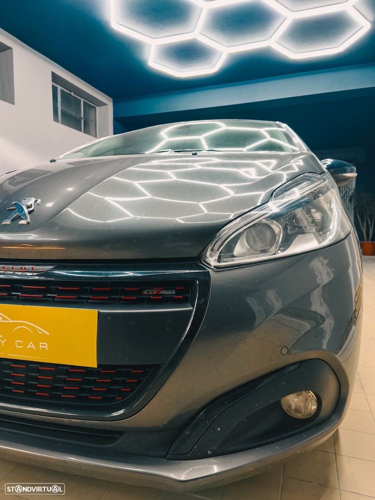 Peugeot 208 1.2 PureTech GT Line - 11