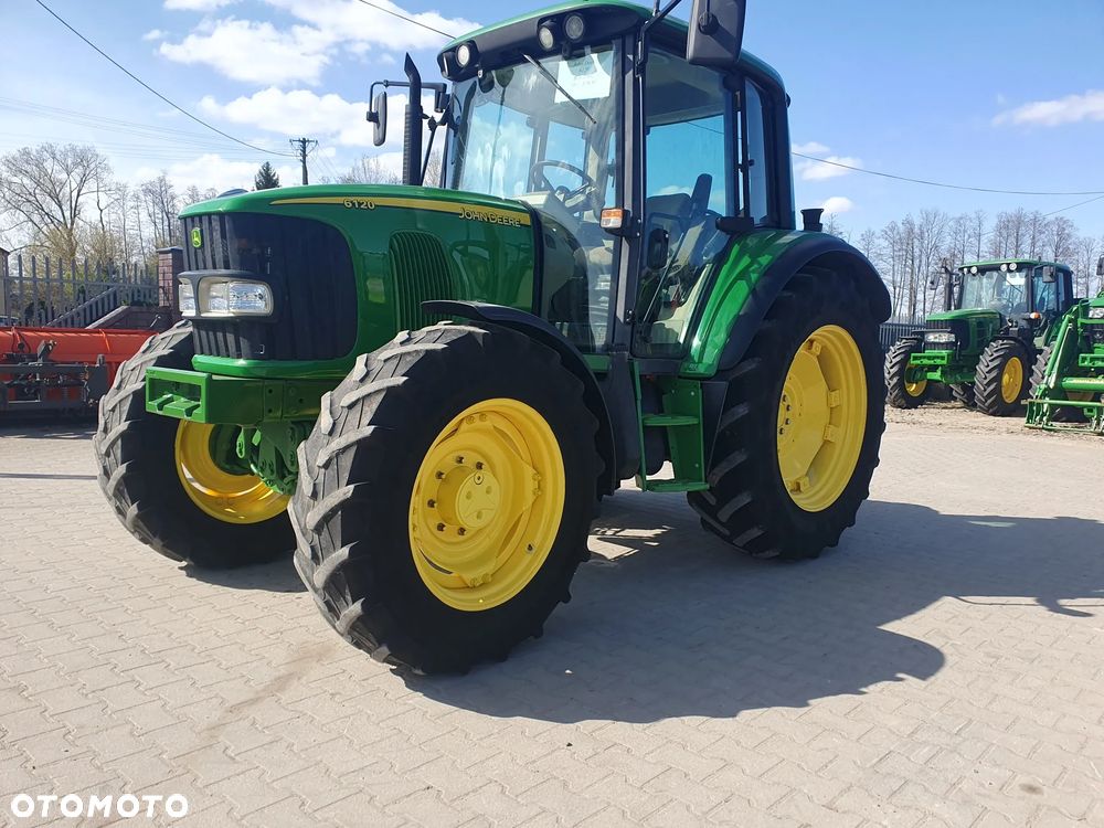 John Deere 6120 - 8