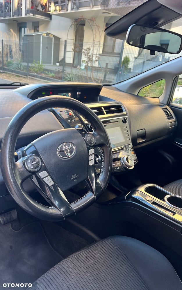 Toyota Prius+ - 17