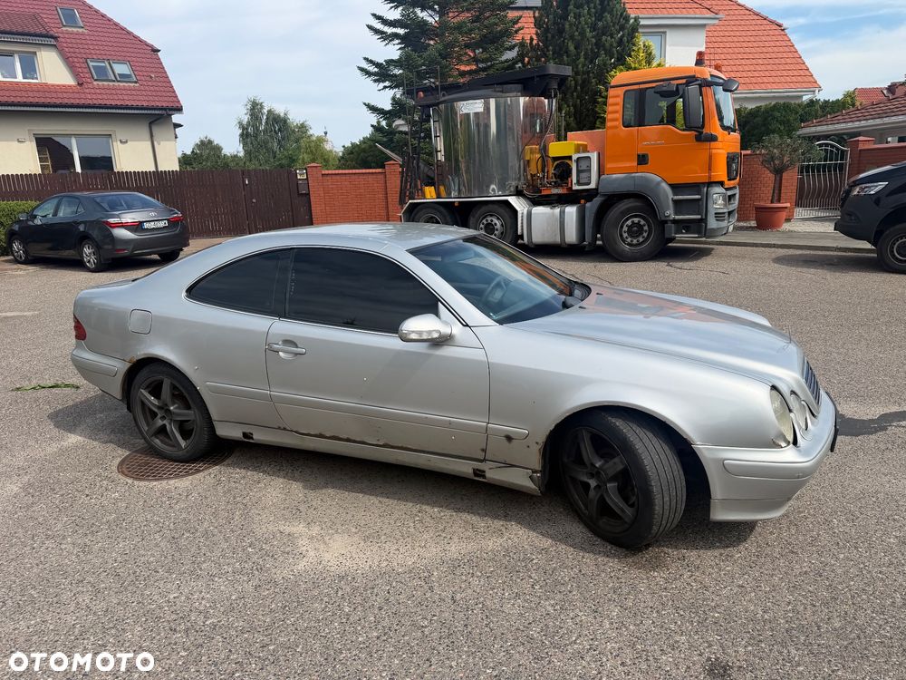 Mercedes-Benz CLK 320 - 3