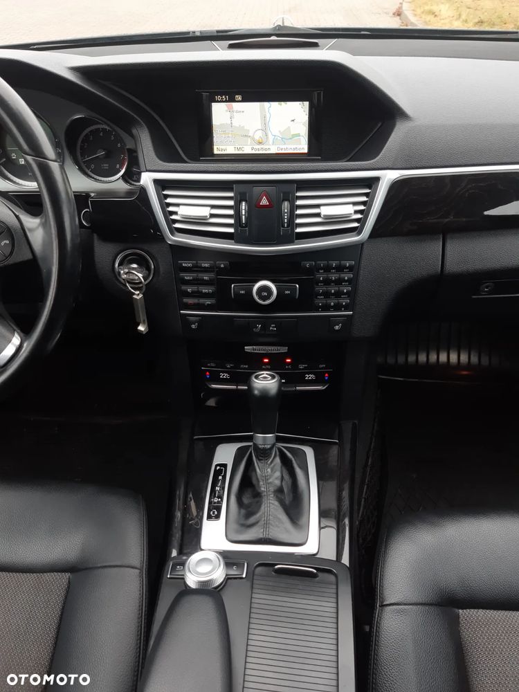 Mercedes-Benz Klasa E - 24