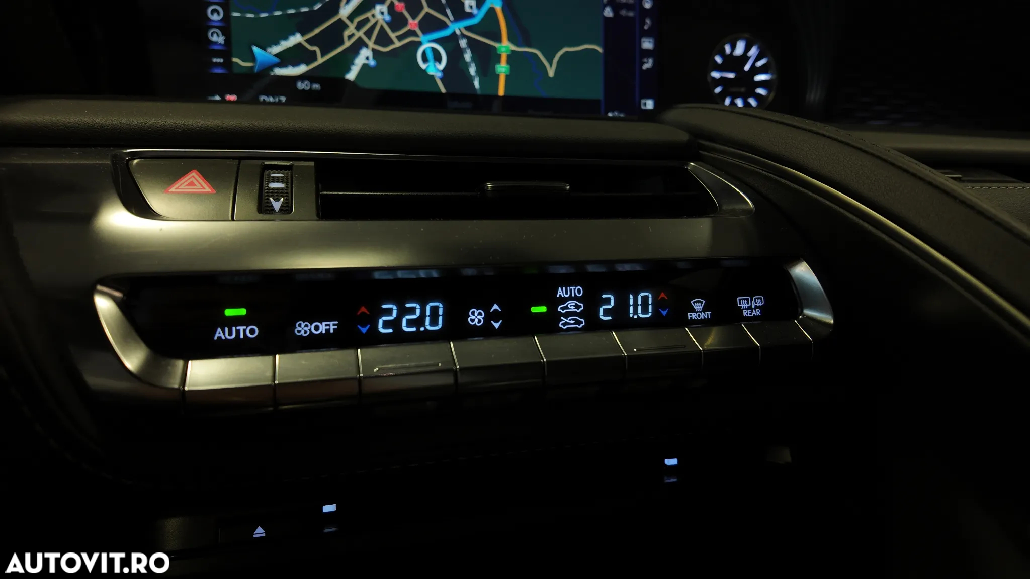 Lexus LC 500h Sport Premium - 29