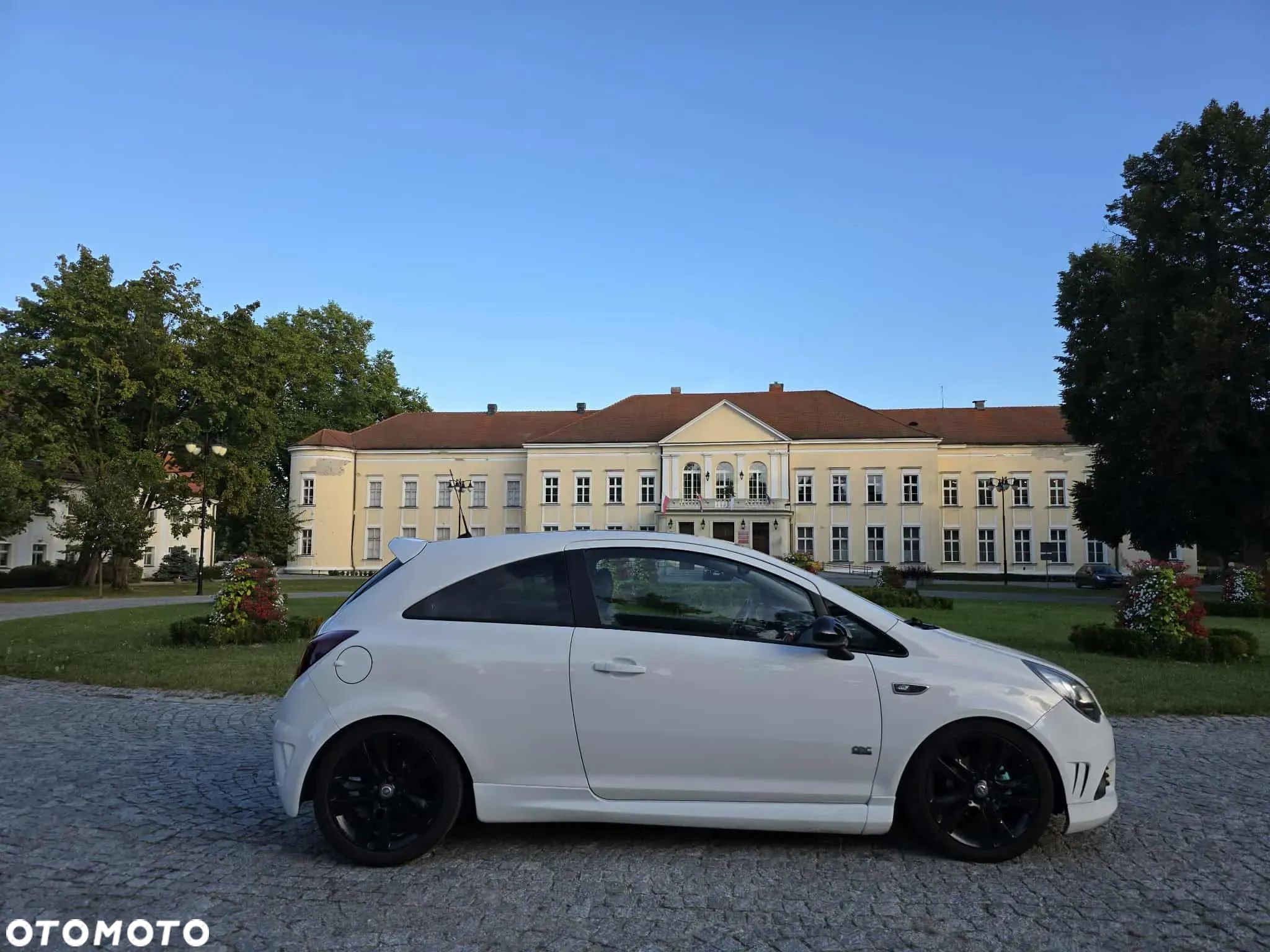 Opel Corsa - 1