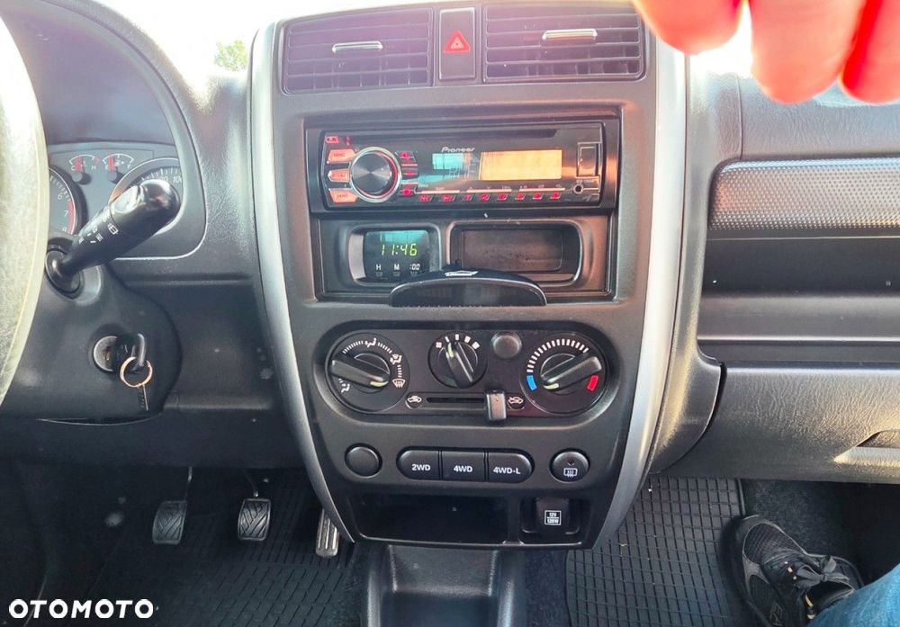Suzuki Jimny - 12