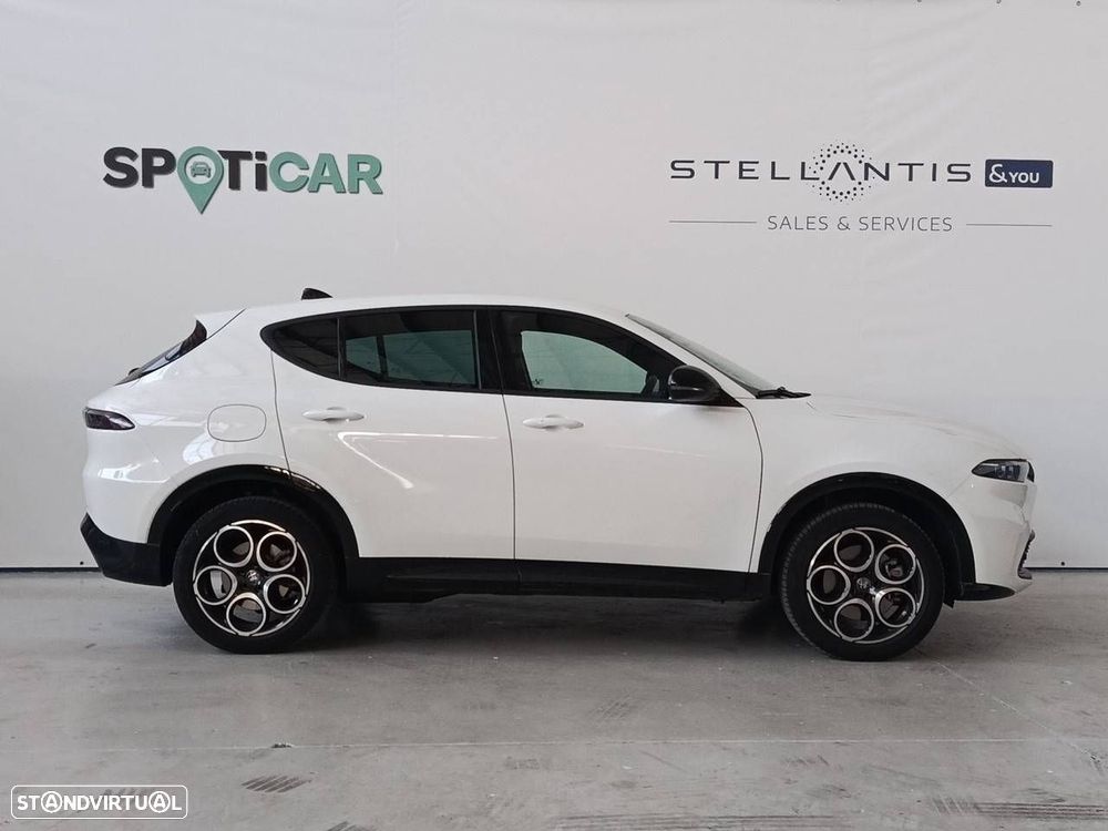 Alfa Romeo Tonale 1.3 Plug-In Hybrid Sprint e-AWD — photo 4