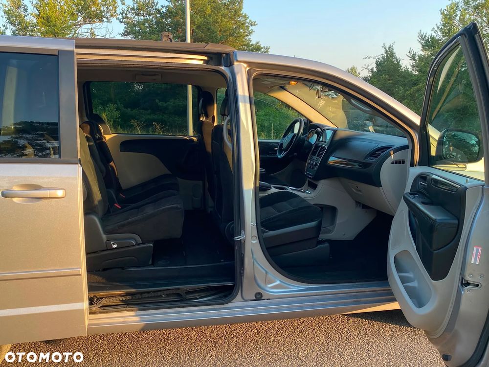 Dodge Grand Caravan 3.6 Express - 8