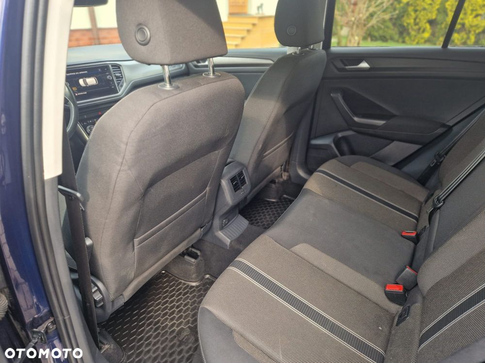 Volkswagen T-Roc - 14