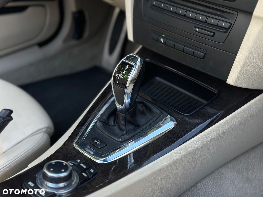 BMW Seria 3 335i - 9