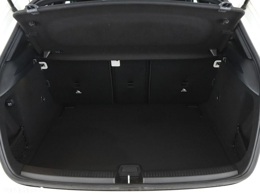 Mercedes-Benz Klasa A 250 7G-DCT - 21