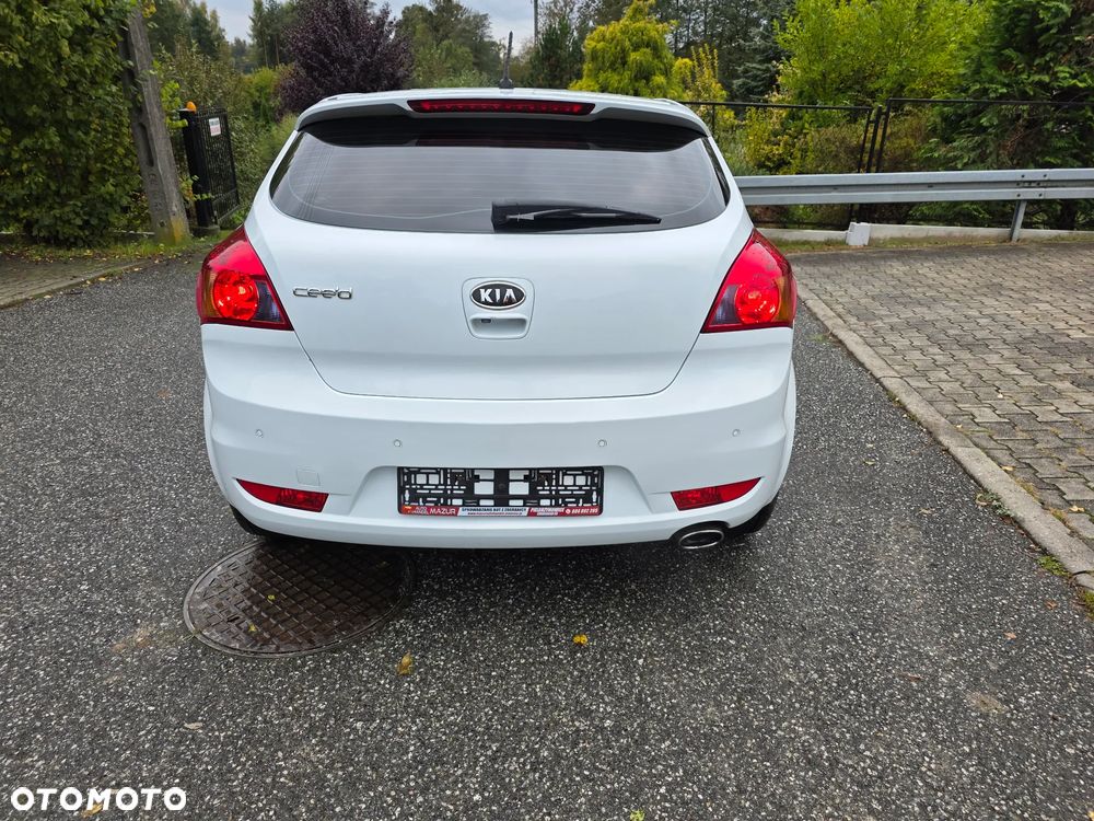 Kia ProCeed pro Ceed 1.4 CVVT Dream-Team Edition - 30