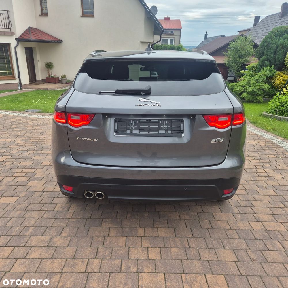 Jaguar F-Pace 20d AWD R-Sport - 16