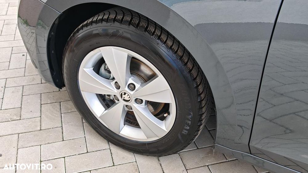 Skoda Octavia 2.0 TDI Premium Edition - 26