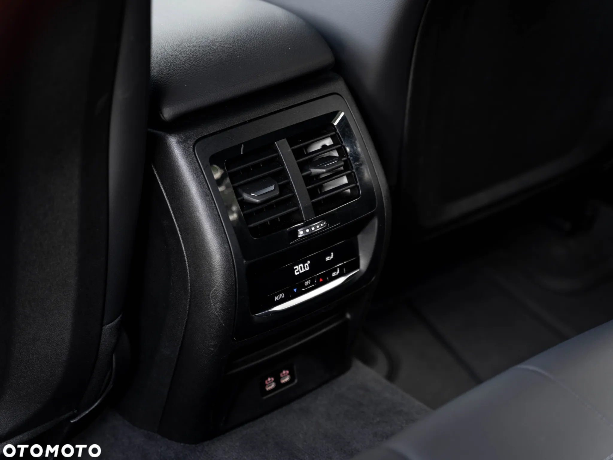 BMW X4 xDrive20i xLine sport - 40