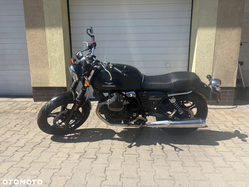 Moto Guzzi V7 - 1