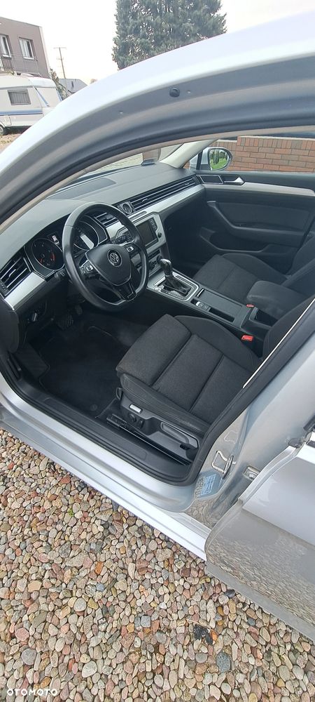 Volkswagen Passat - 5