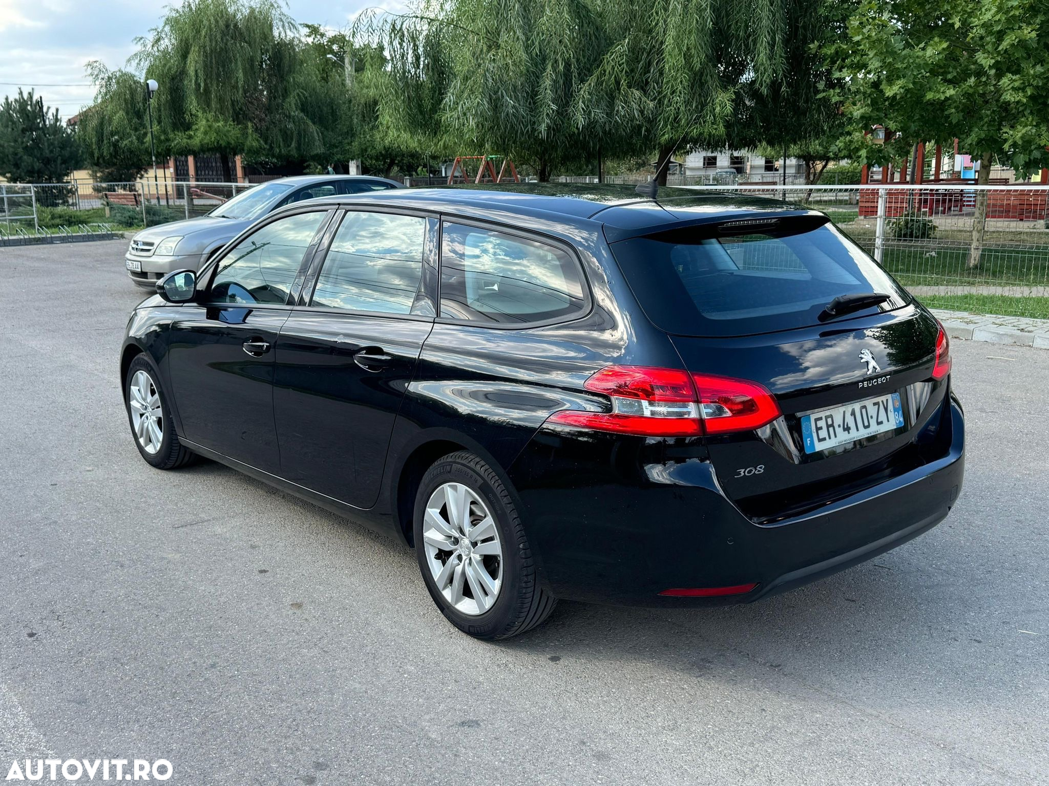 Peugeot 308 SW e-HDi 115 Stop & Start Niveau 2 Business-Line - 3