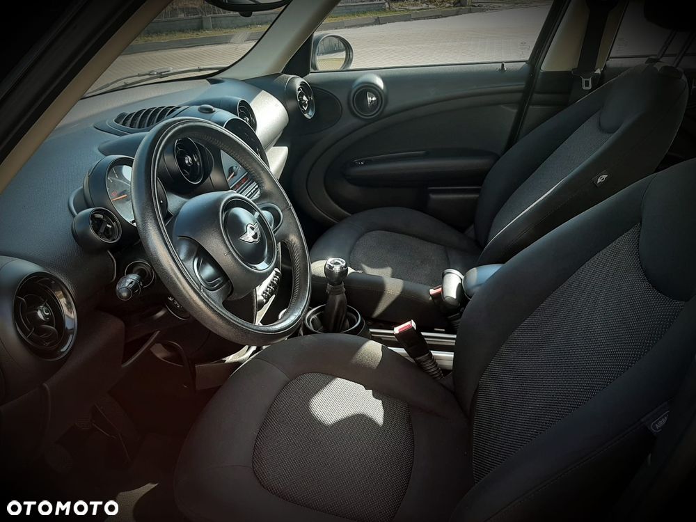 MINI Countryman Cooper D - 16