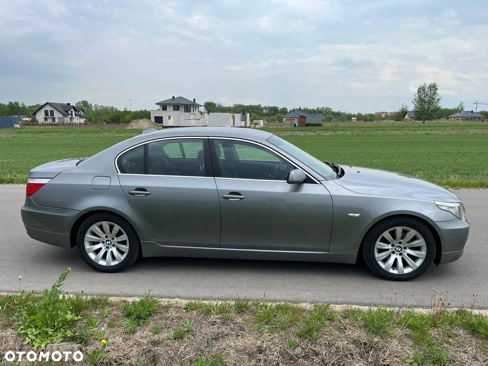 BMW Seria 5 520i - 8