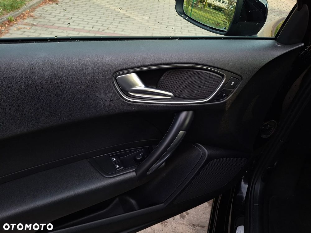 Audi A1 3-drzwiowe 1.2 TFSI Ambition - 4