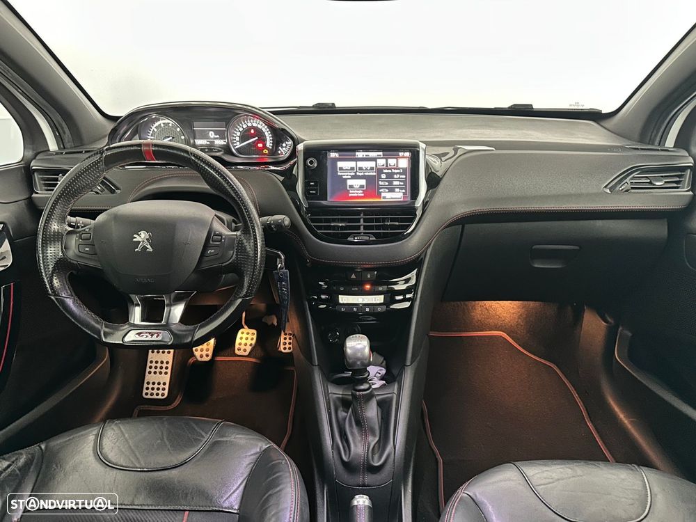 Peugeot 208 1.6 e-THP GTi - 16