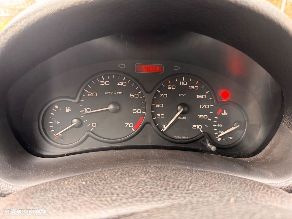 Peugeot 206 - 8