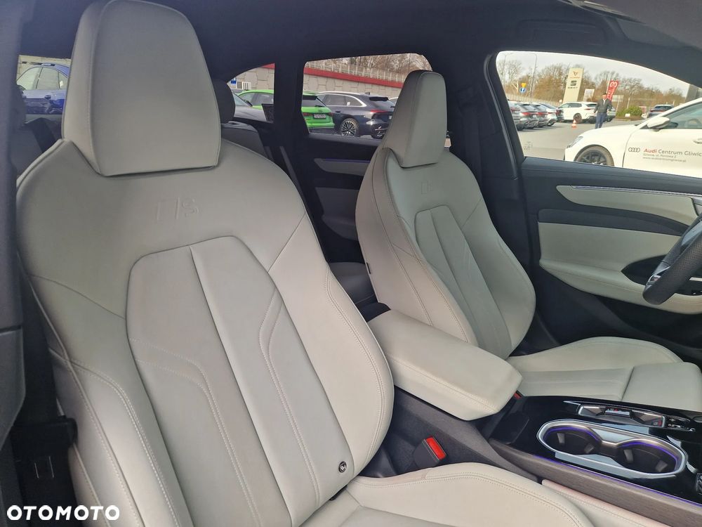 Audi A6 Avant e-Hybrid 220 kW Quattro S tronic - 13
